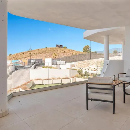 Moderno Apto De 3hab En Higueron Con Vistas Al Mar 아파트 *