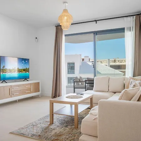 Moderno Apto De 3hab En Higueron Con Vistas Al Mar