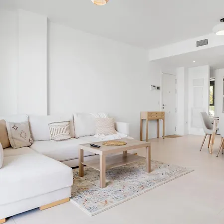 아파트 Moderno Apto De 3hab En Higueron Con Vistas Al Mar